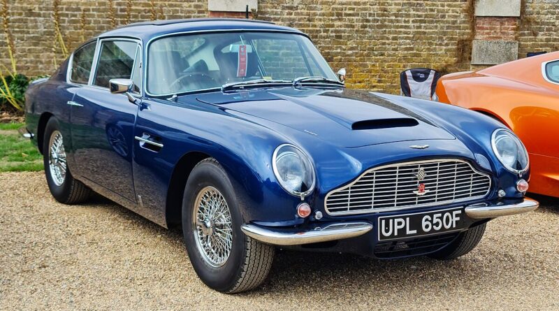 Aston Martin DB6