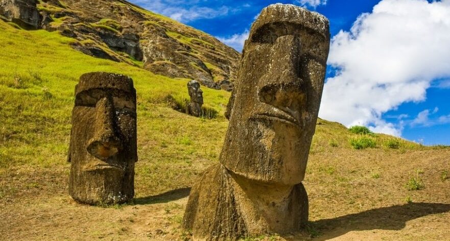 Patung Moai Monumen Ikonik Di Pulau Paskah