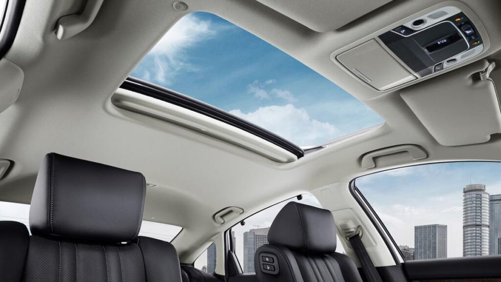 Sunroof Mobil