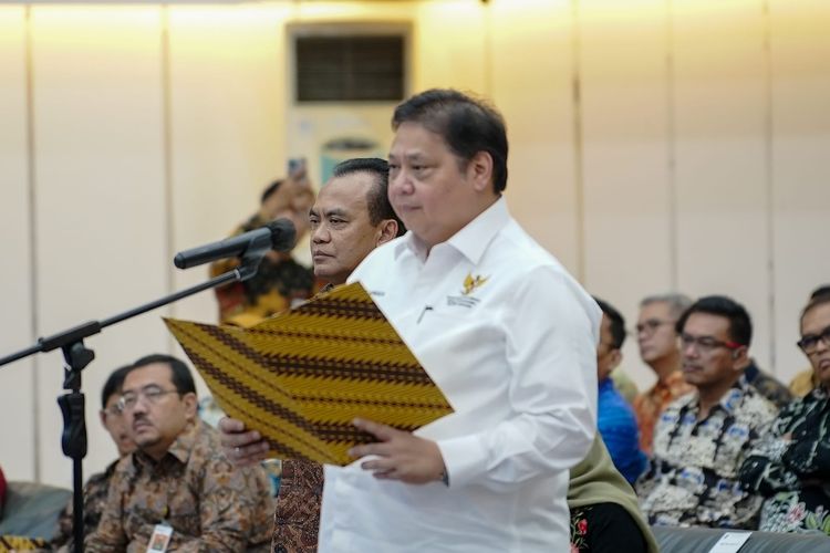 Airlangga Hartarto Dorong Investasi Ekonomi Hijau Batam