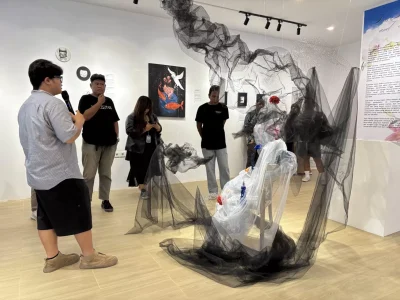 Karya Dan Rasa: Perjalanan Seniman Dalam Ekspresi Kreatif