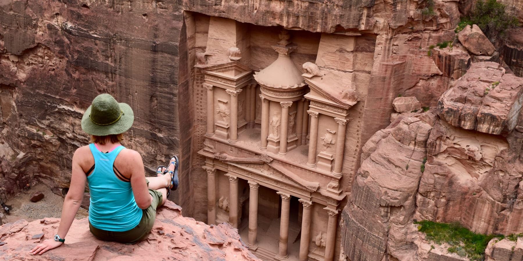 Sebuah Perjalanan: Keindahan Dan Sejarah Petra Di Yordania