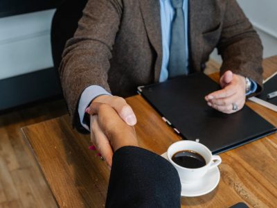 Navigasi Dunia Kerja Modern: Adaptasi Kemajuan Teknologi AI