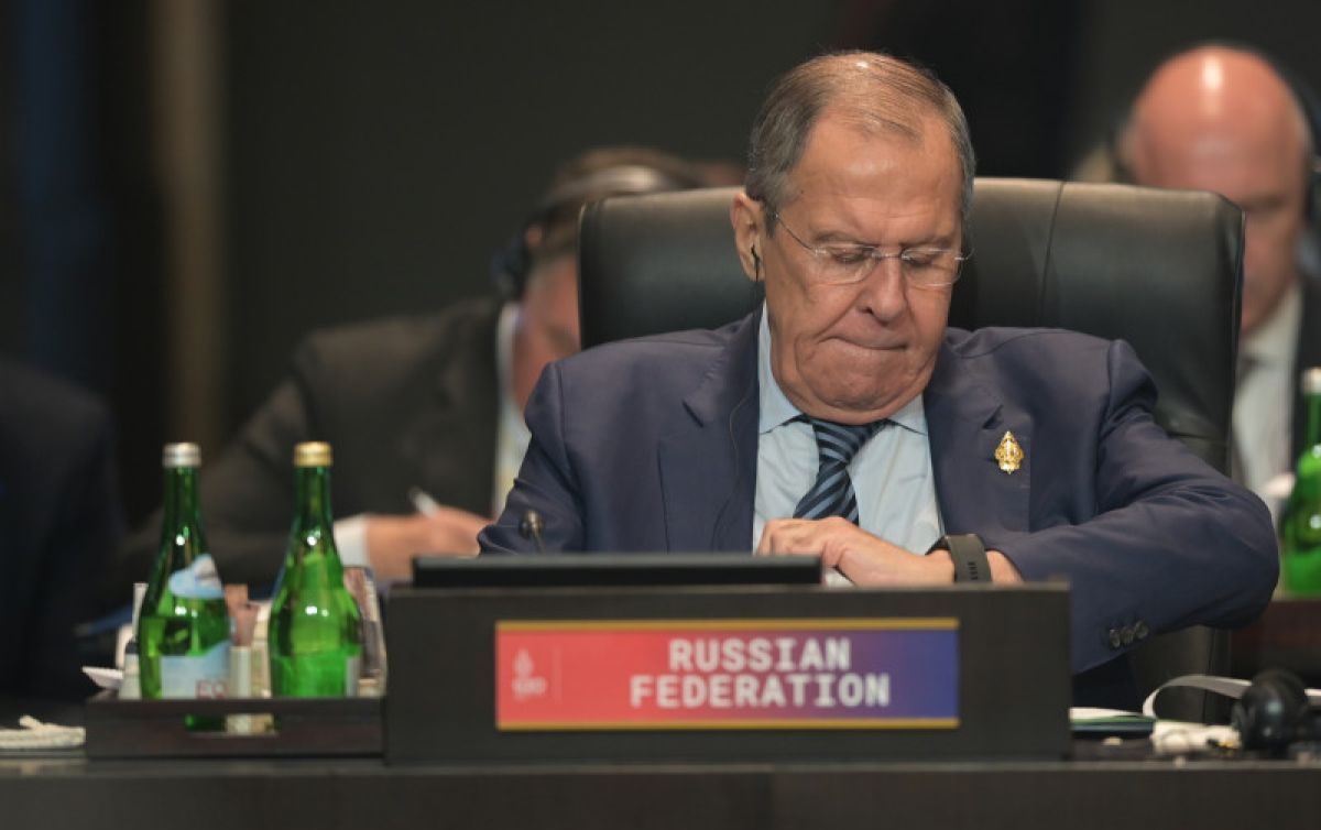 Isolasi Rusia: Lavrov Cari Alternatif Pengganti Dolar AS