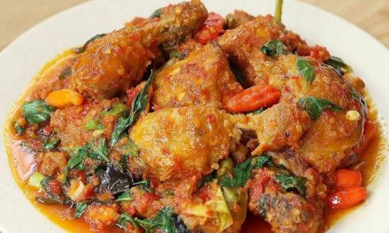 Ayam Rica Rica Sajian Pedas Khas Manado Menggugah Selera