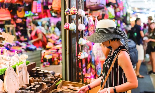 Oleh Oleh Khas Malaysia Yang Wajib Anda Borong Jika Liburan