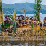 Melihat Kemeriahan Festival Adat Papua Di Tepian Danau Sentani