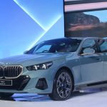 Mobil BMW i5 Dengan Fitur Autopilot Yang Canggih