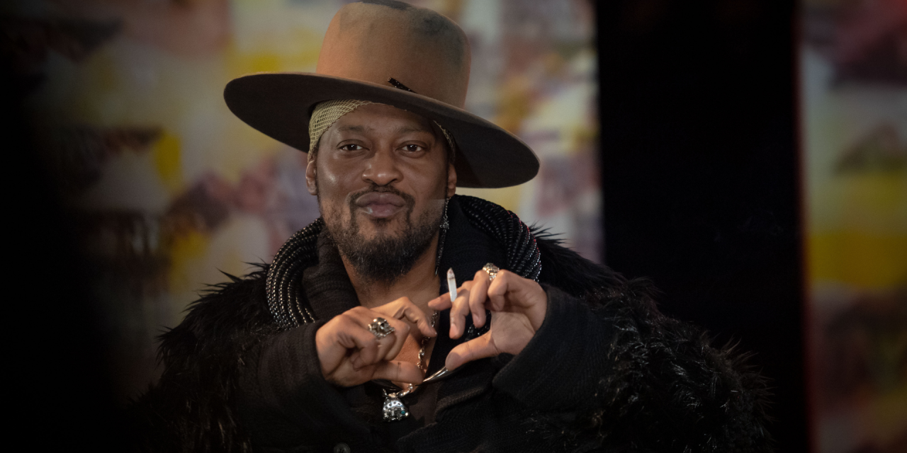 Penyanyi D’Angelo Seorang Rapper Yang Memiliki Talenta Unik