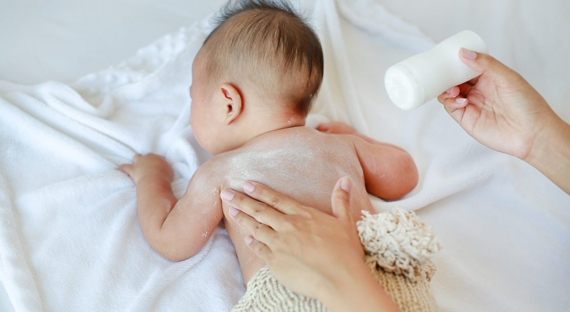 Produk Bedak Biang Keringat Yang Manjur Untuk Si Kecil