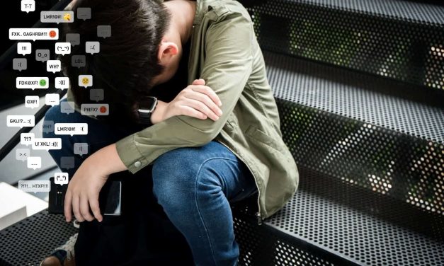Cyberbullying, Sebuah Tantangan Dan Solusi Untuk Generasi Z