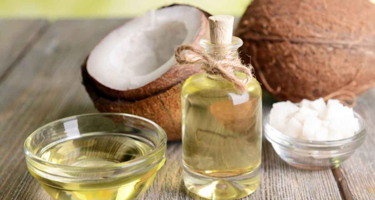 Minyak Nabati Hasil Yang Di Ekstrak Dari Daging Kelapa
